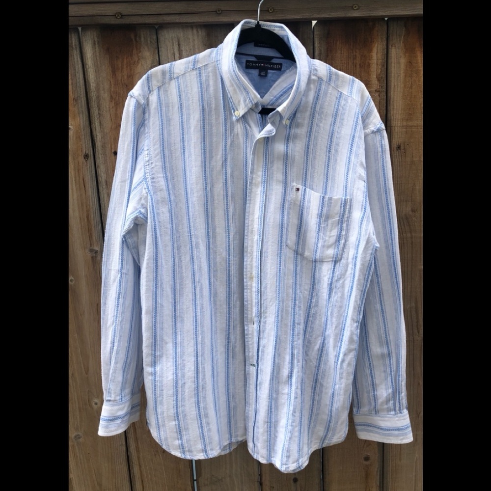 Tommy Hilfiger
White & blue long sleeve shirt, L